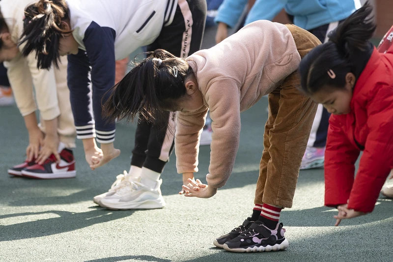 如何在篮球训练中有效应对压力?_0